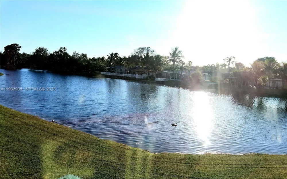 10456 NW 24th Pl #206 Sunrise, FL 33322
