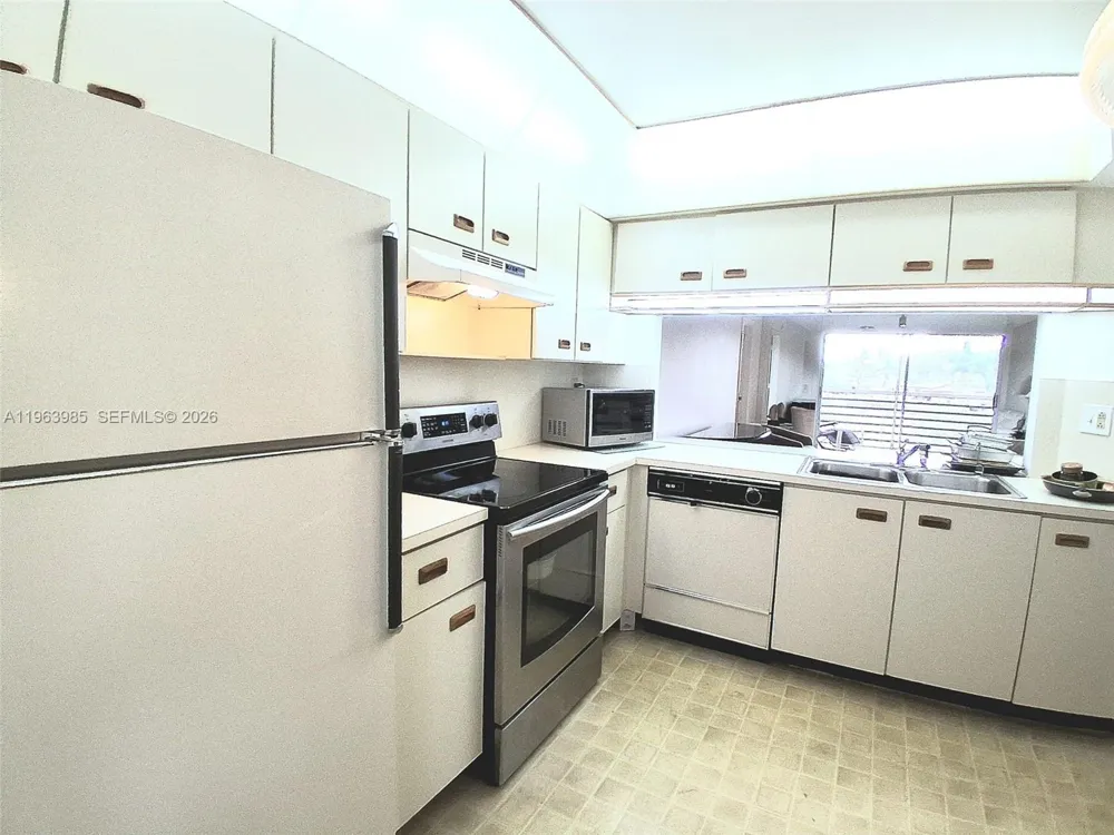10456 NW 24th Pl #206 Sunrise, FL 33322