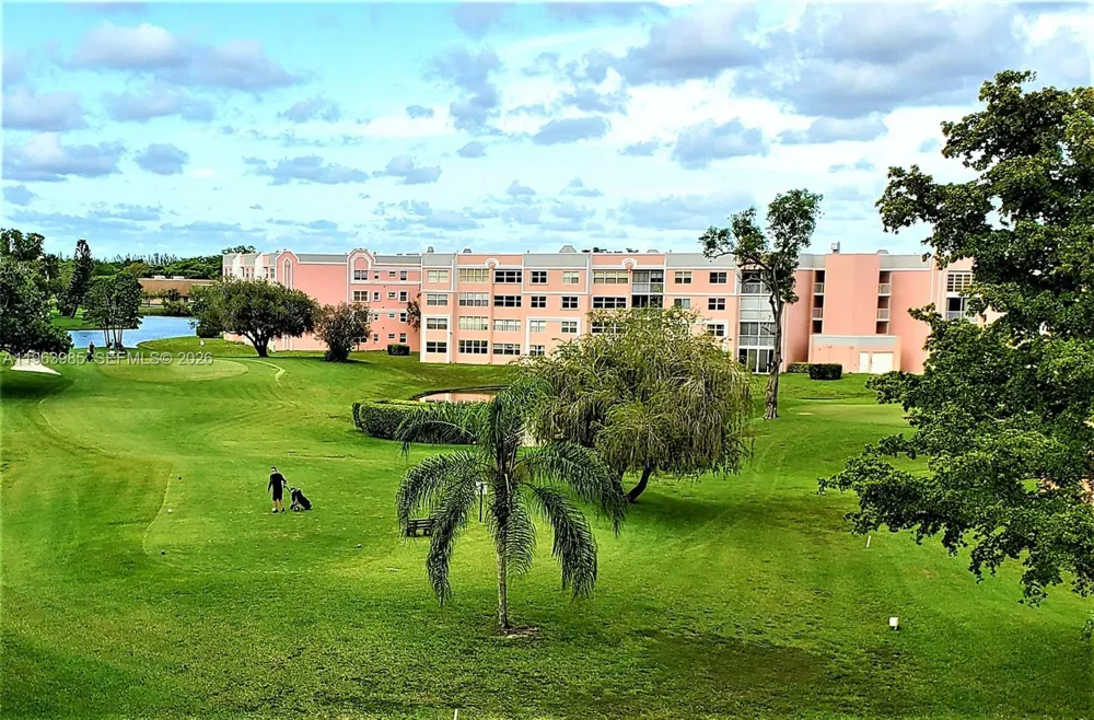 10456 NW 24th Pl #206 Sunrise, FL 33322