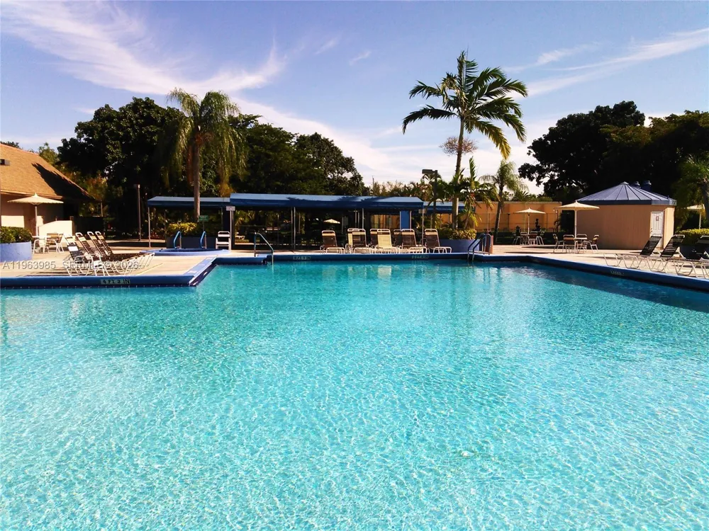 10456 NW 24th Pl #206 Sunrise, FL 33322