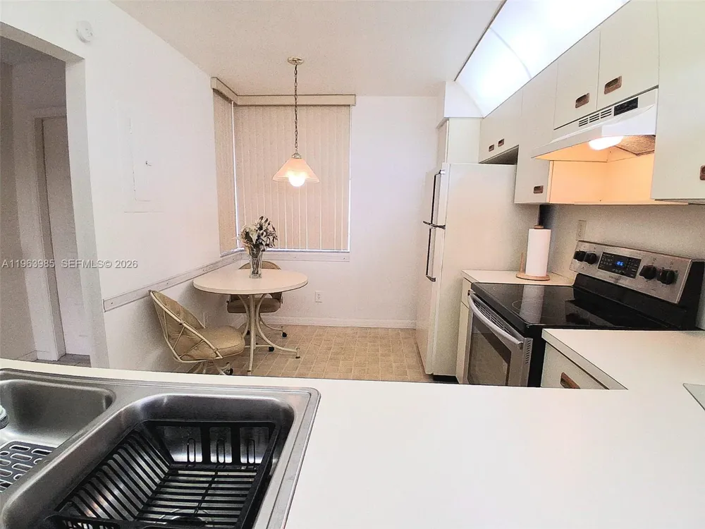10456 NW 24th Pl #206 Sunrise, FL 33322