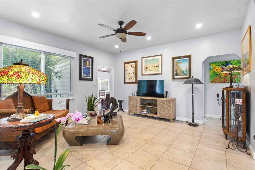 25900 SW 182nd Ave Homestead, FL 33031