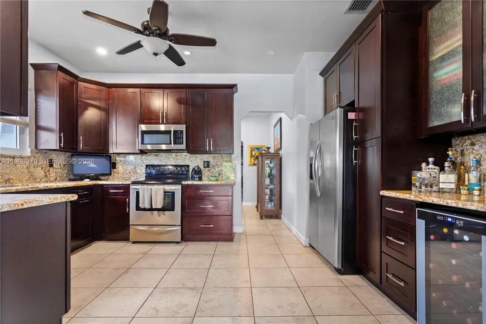 25900 SW 182nd Ave Homestead, FL 33031