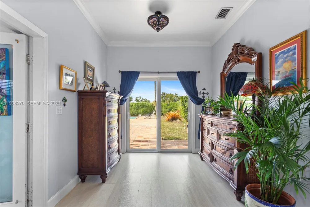 25900 SW 182nd Ave Homestead, FL 33031