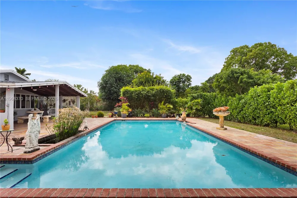 25900 SW 182nd Ave Homestead, FL 33031