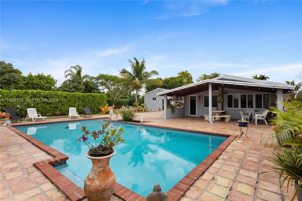 25900 SW 182nd Ave Homestead, FL 33031