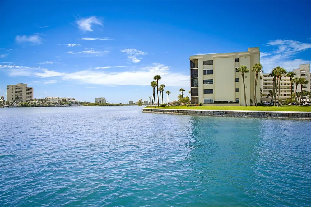 100 Intracoastal Pl #102 Jupiter, FL 33469
