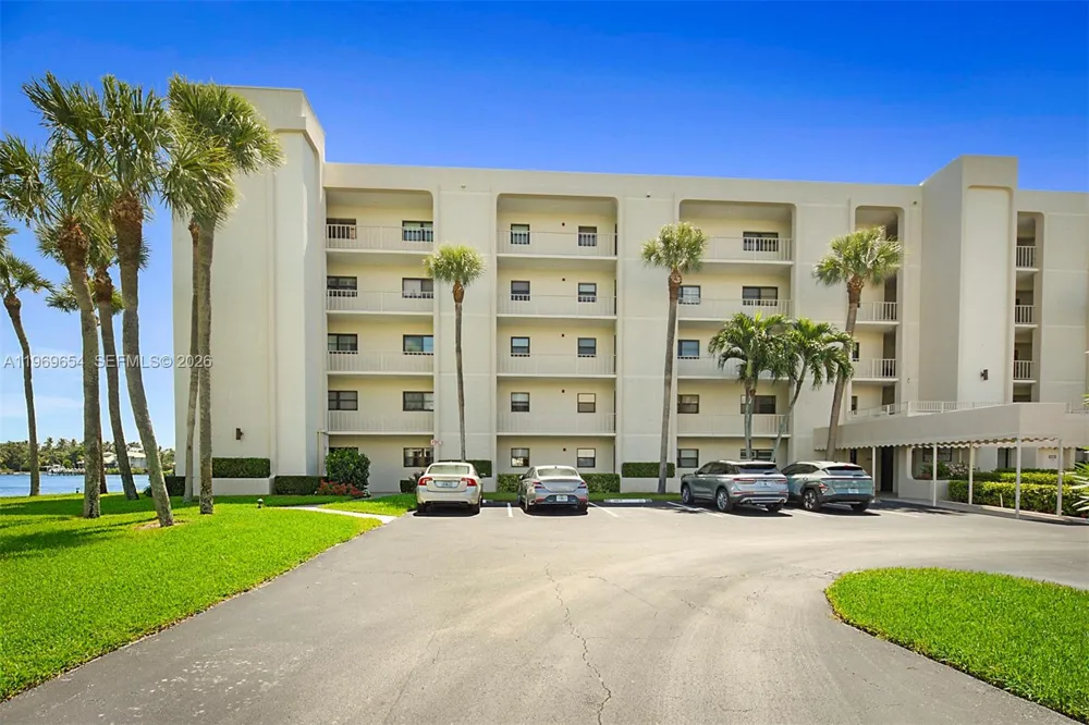 100 Intracoastal Pl #102 Jupiter, FL 33469