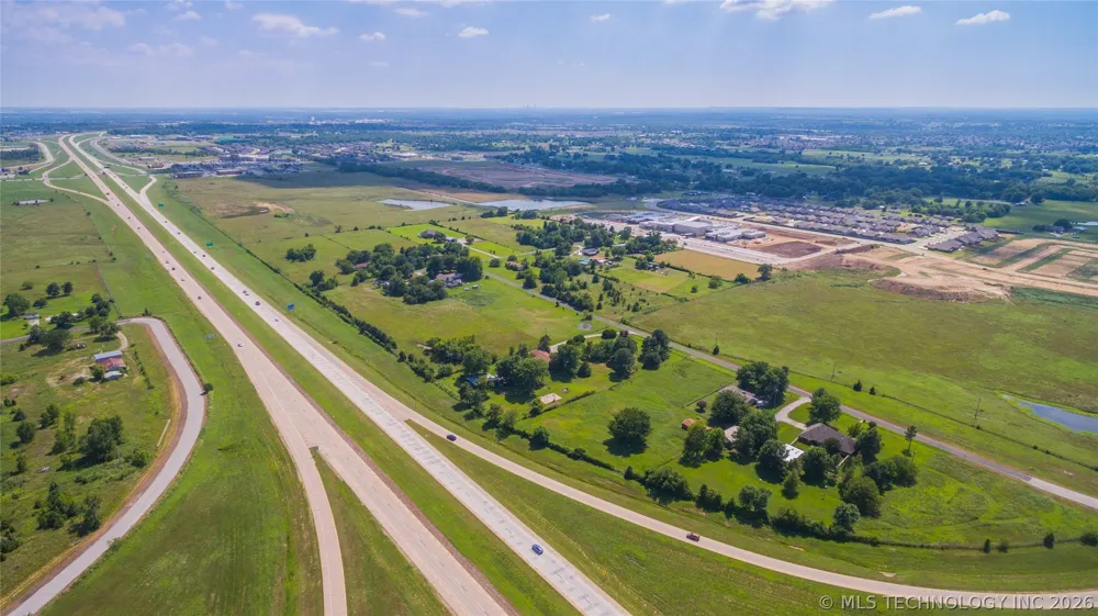 13316 E 122nd Street Collinsville, OK 74021