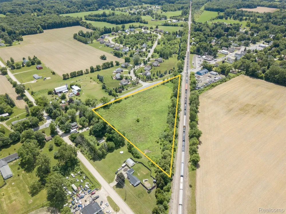 10467 Willis Road Augusta Charter Township, MI 48191