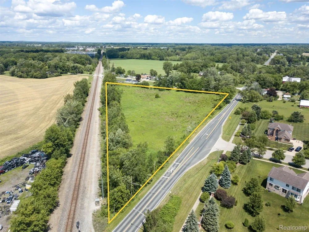 10467 Willis Road Augusta Charter Township, MI 48191