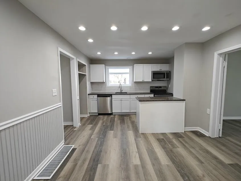 6627 E Berrien Street Eau Claire Village, MI 49111
