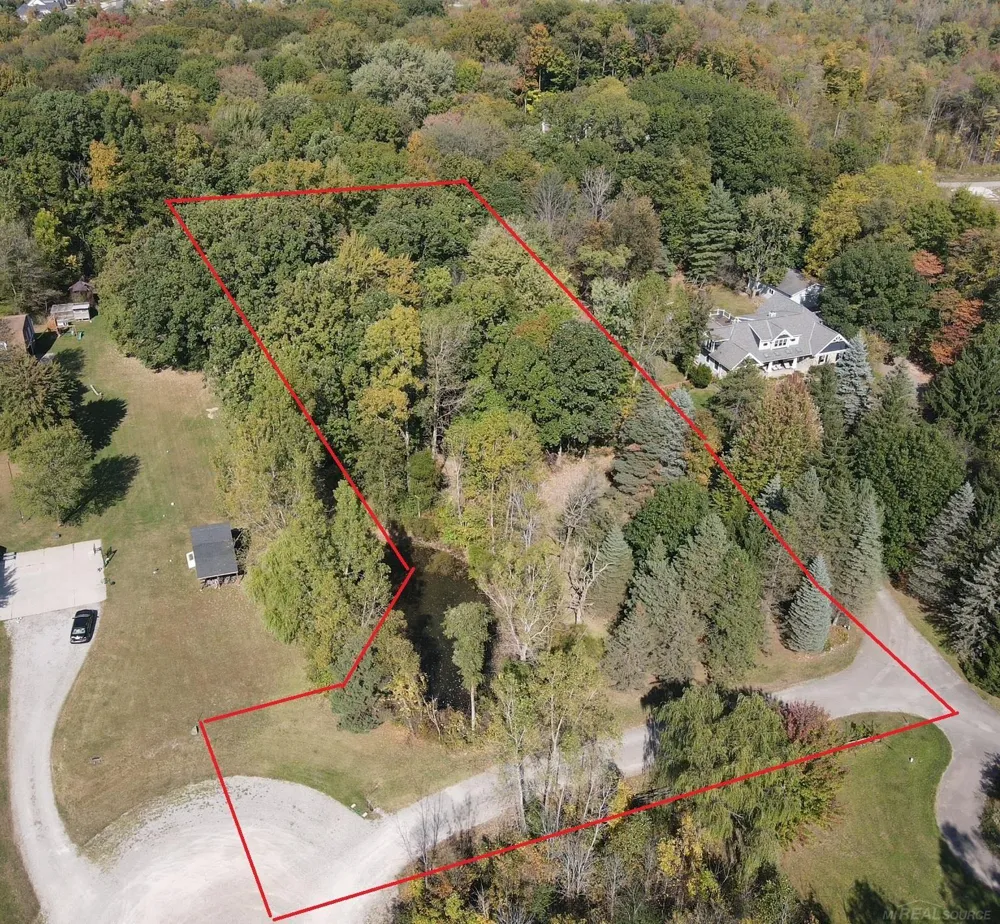 Simcheck Drive Lyon Charter Township, MI 48167