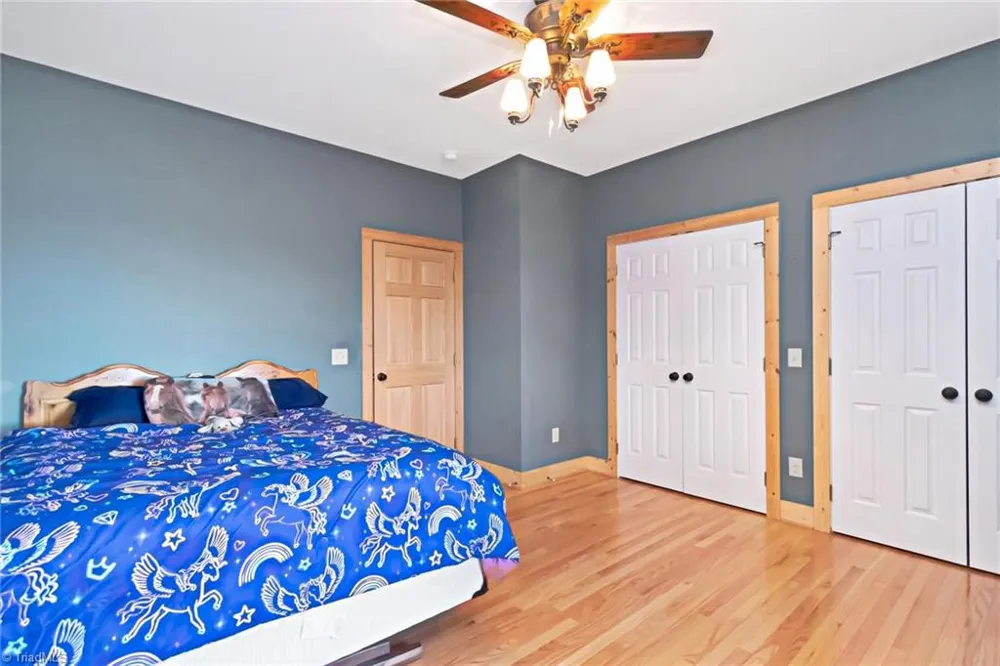 658 Green Point Lane Boomer, NC 28606