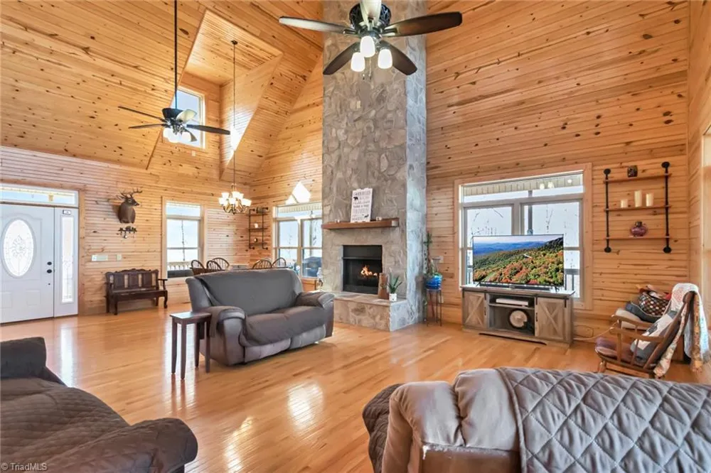 658 Green Point Lane Boomer, NC 28606