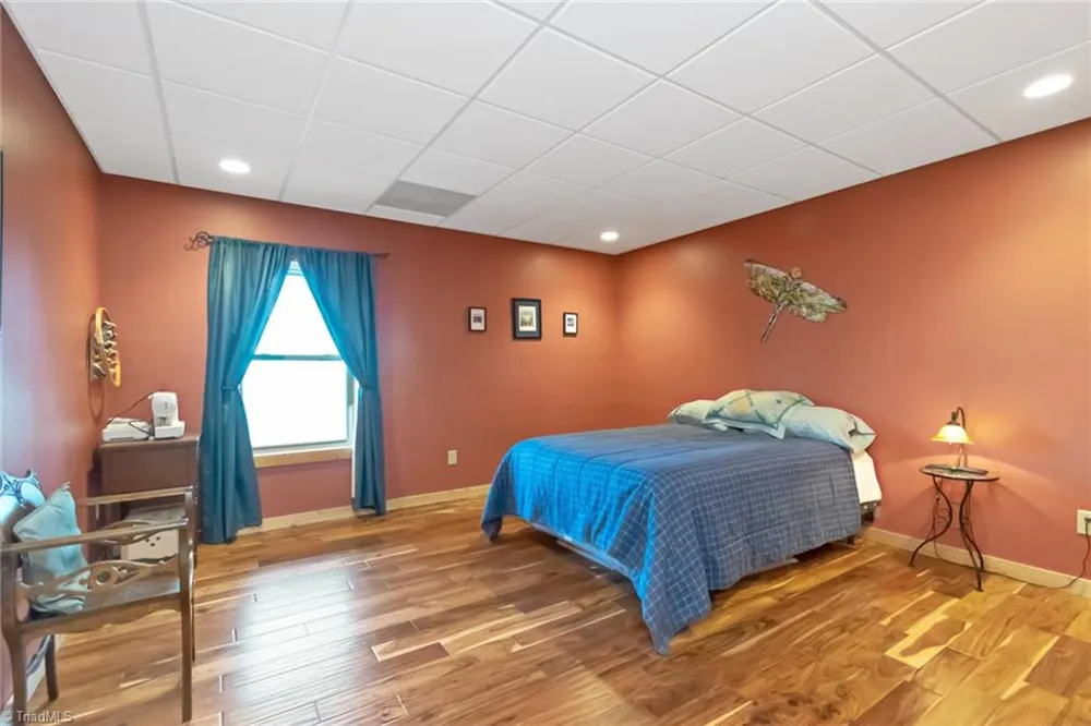 658 Green Point Lane Boomer, NC 28606