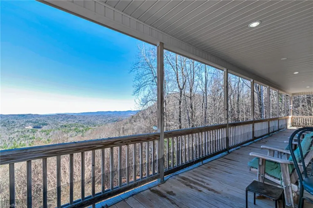 658 Green Point Lane Boomer, NC 28606
