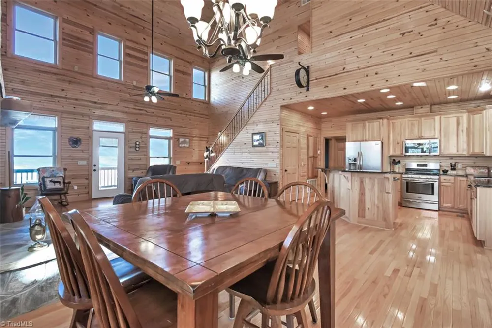 658 Green Point Lane Boomer, NC 28606