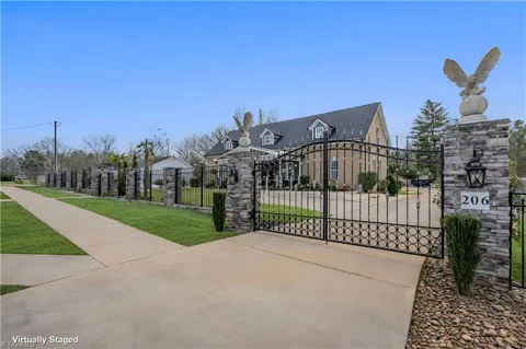 206 Cedar Drive