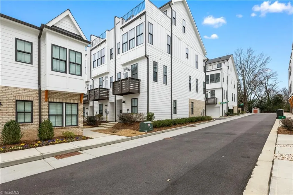 1130 Pegram Crossing Charlotte, NC 28205