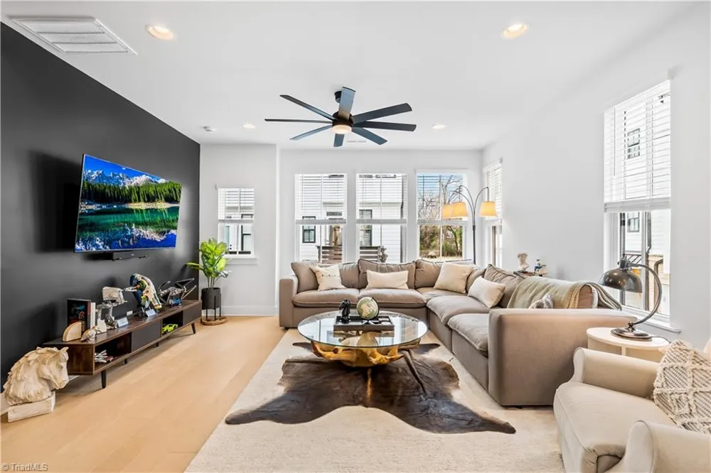 1130 Pegram Crossing Charlotte, NC 28205