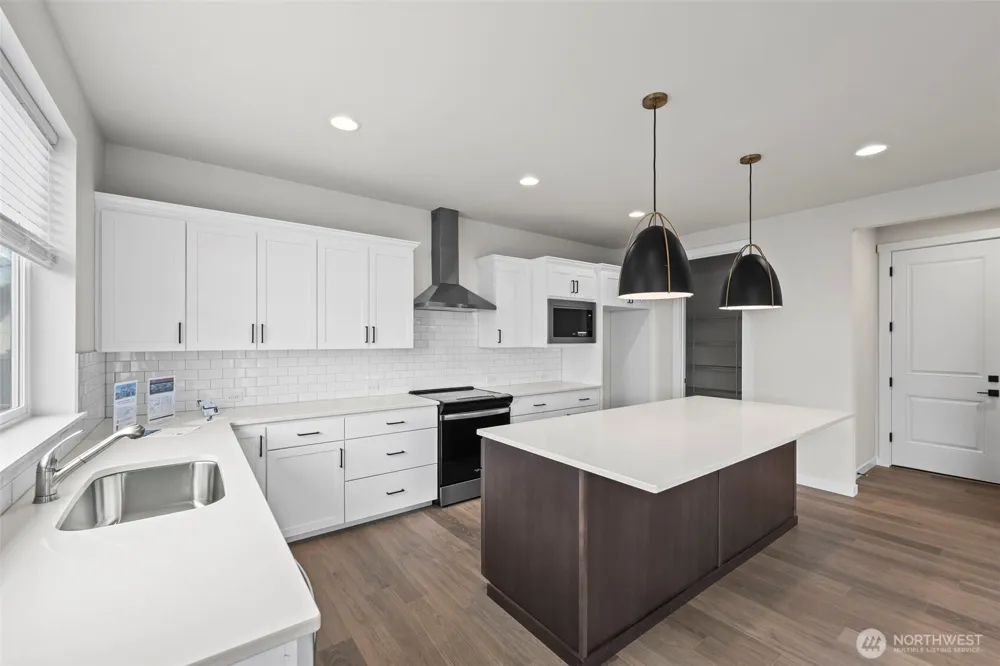 3183 Roosevelt Avenue Enumclaw, WA 98022