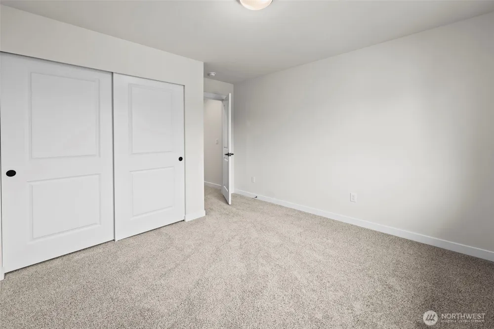 3183 Roosevelt Avenue Enumclaw, WA 98022