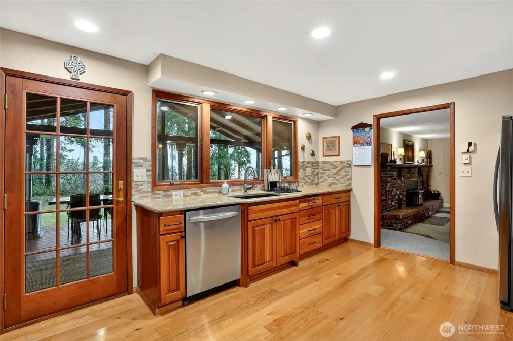 39310 NE 6th Avenue Woodland, WA 98674