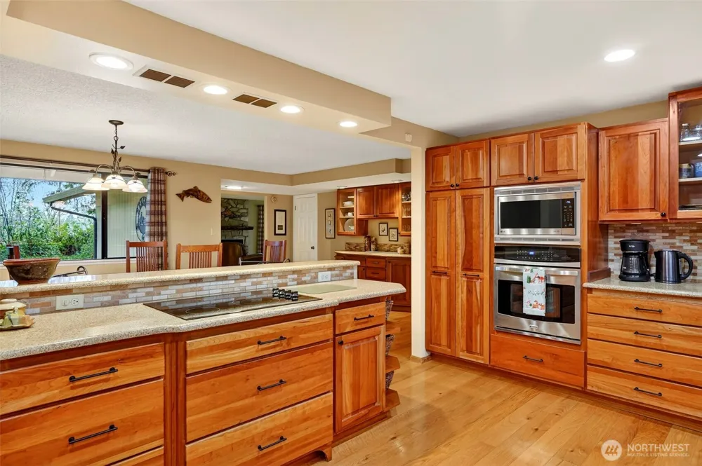 39310 NE 6th Avenue Woodland, WA 98674