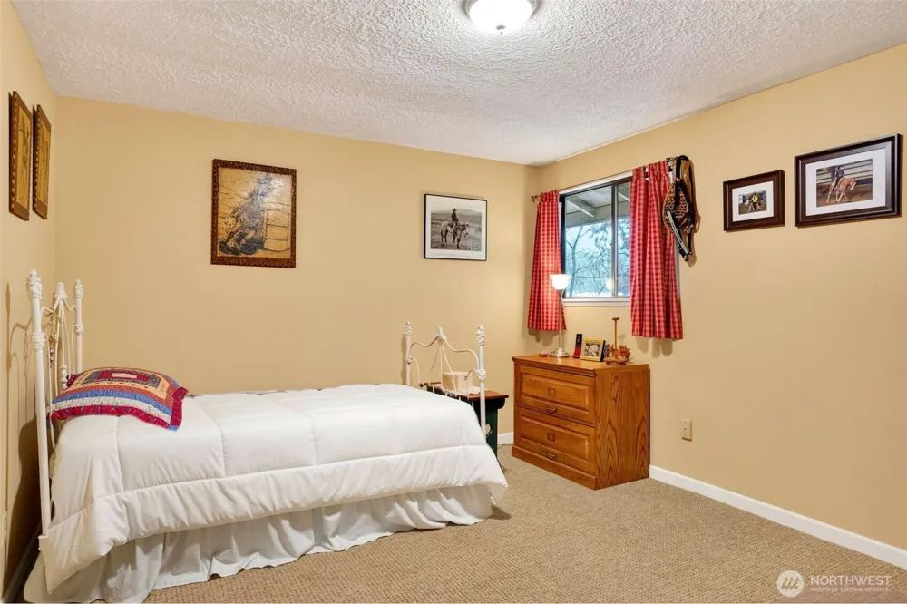 39310 NE 6th Avenue Woodland, WA 98674