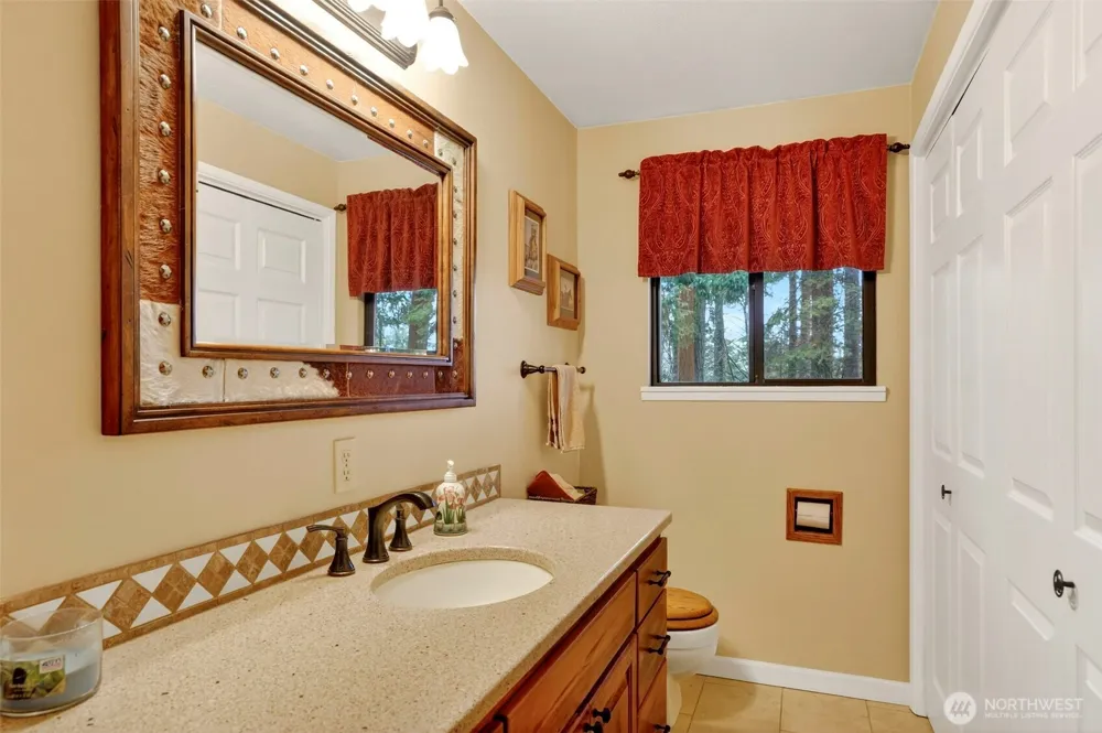39310 NE 6th Avenue Woodland, WA 98674