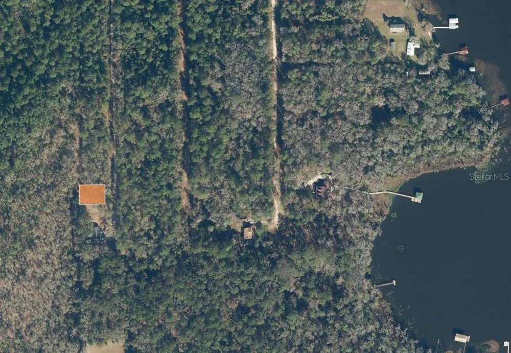 131 ORANGE DRIVE Florahome, FL 32140
