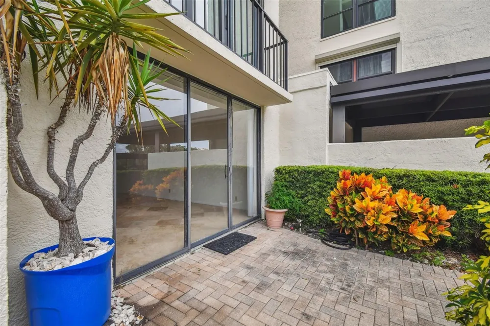 100 OAKMONT LANE #106 Belleair, FL 33756