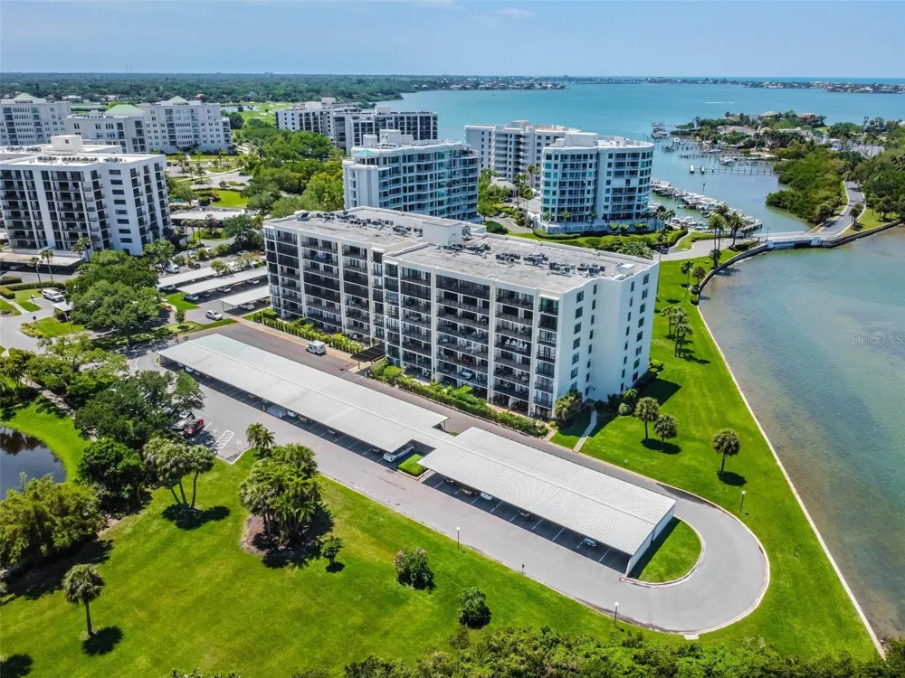 100 OAKMONT LANE #106 Belleair, FL 33756