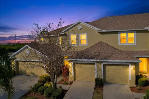 11273 KAPOK GRAND CIRCLE