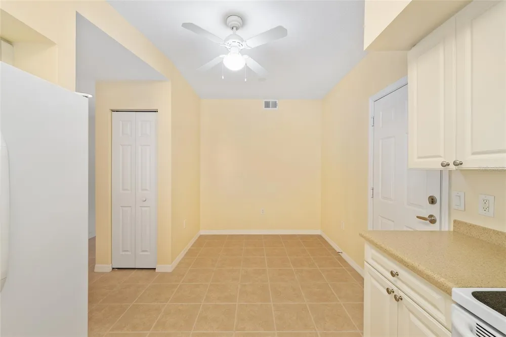 5427 COMPASS POINT #1 Oxford, FL 34484