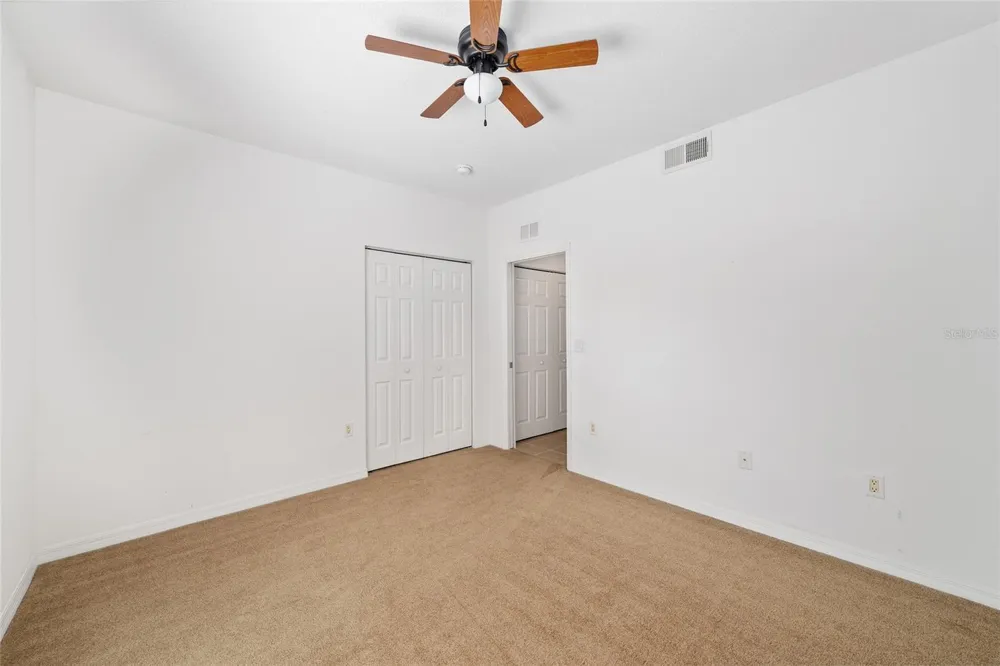 5427 COMPASS POINT #1 Oxford, FL 34484
