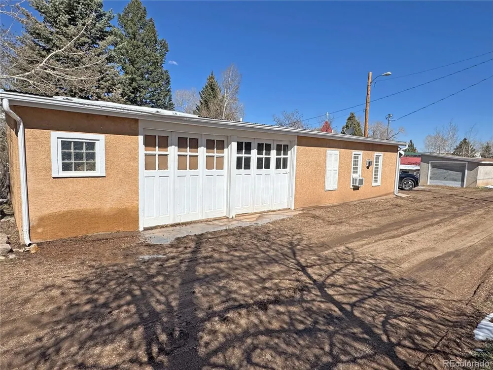 209 S Third Street Westcliffe, CO 81252