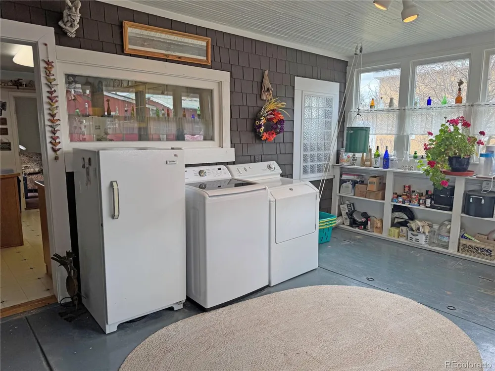 209 S Third Street Westcliffe, CO 81252