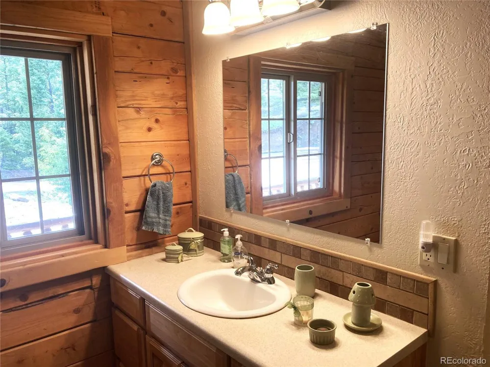6101 Tallahassee Trail Canon City, CO 81212