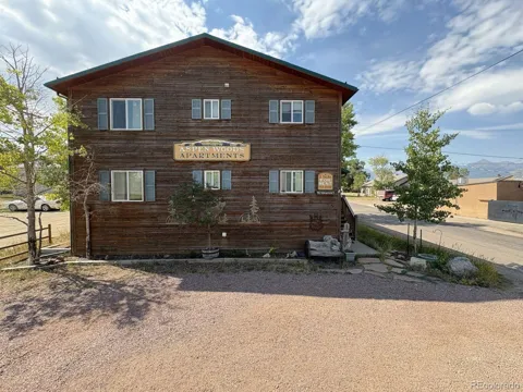 702 E Main Street