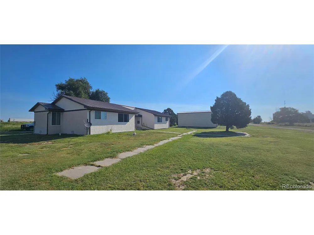 708 W 1st Avenue Kit Carson, CO 80825