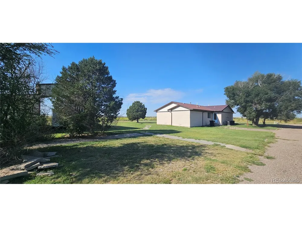 708 W 1st Avenue Kit Carson, CO 80825