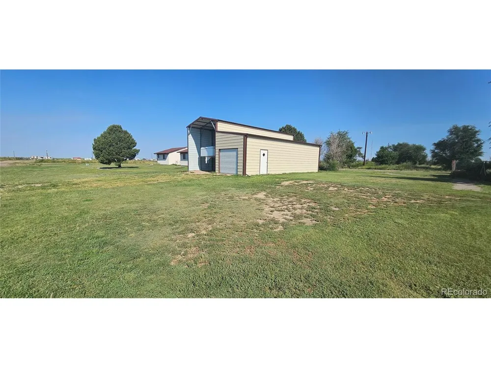708 W 1st Avenue Kit Carson, CO 80825