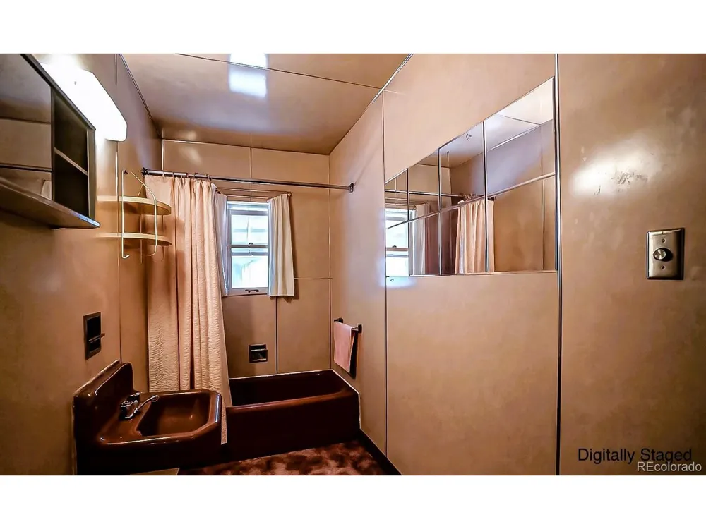 301 E 7th Street Walsenburg, CO 81089