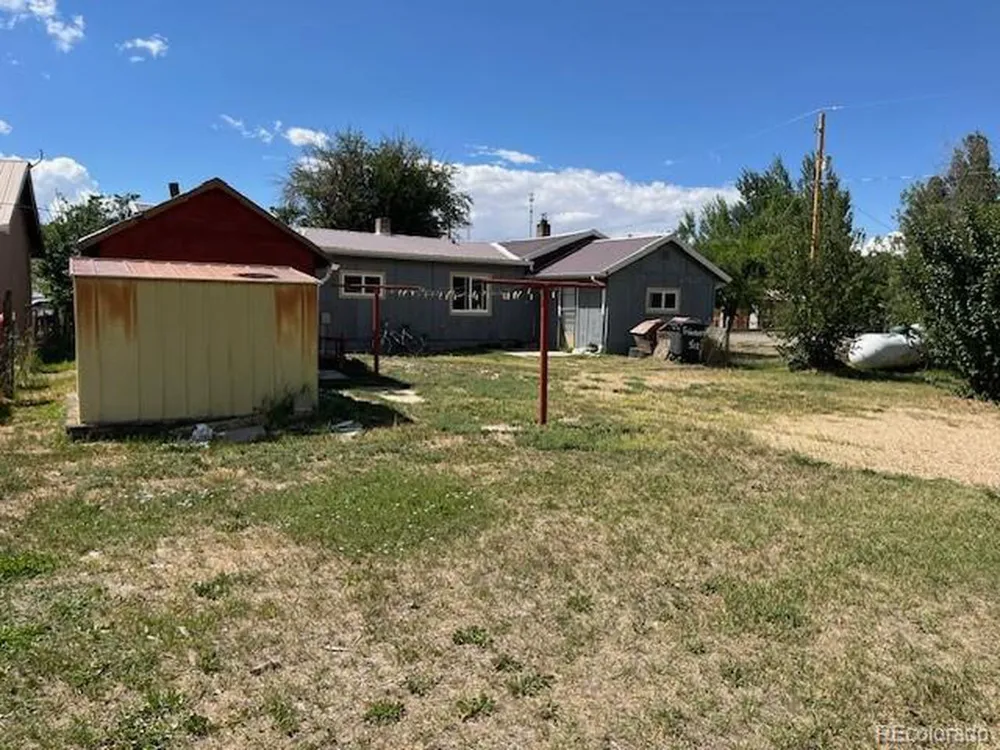 518 Trinchera Street San Luis, CO 81152