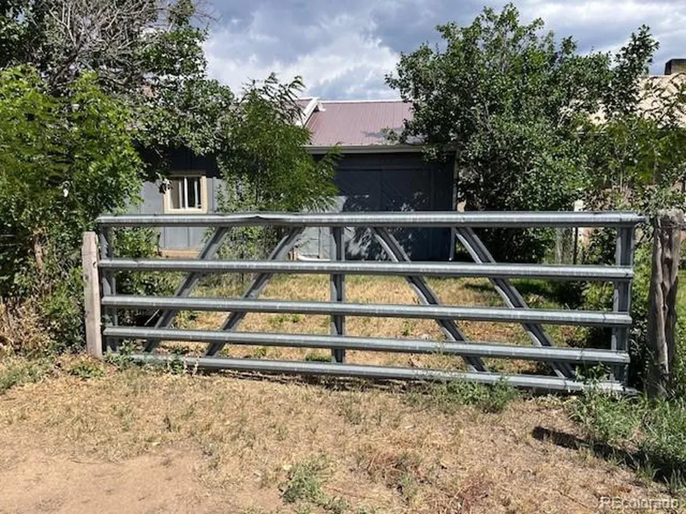 518 Trinchera Street San Luis, CO 81152