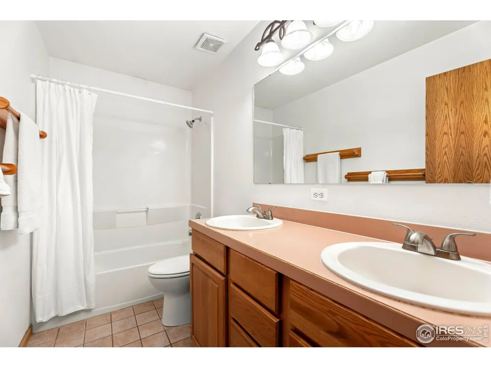 6508 Jackpine Drive Bellvue, CO 80512