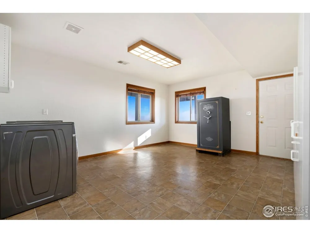6508 Jackpine Drive Bellvue, CO 80512