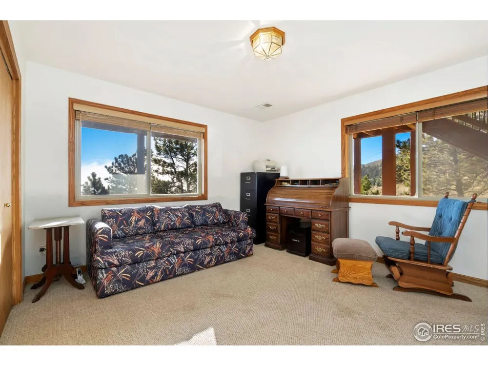 6508 Jackpine Drive Bellvue, CO 80512